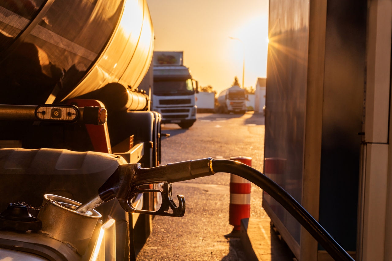 Diesel Export Curbs Loom: Midstream Players Brace for Impact