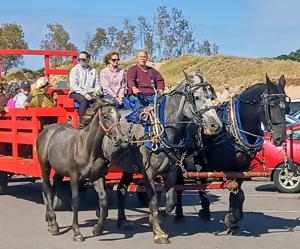 Fall Festival at State Park Draws Over 600 Amid Shifting Economic Pressures