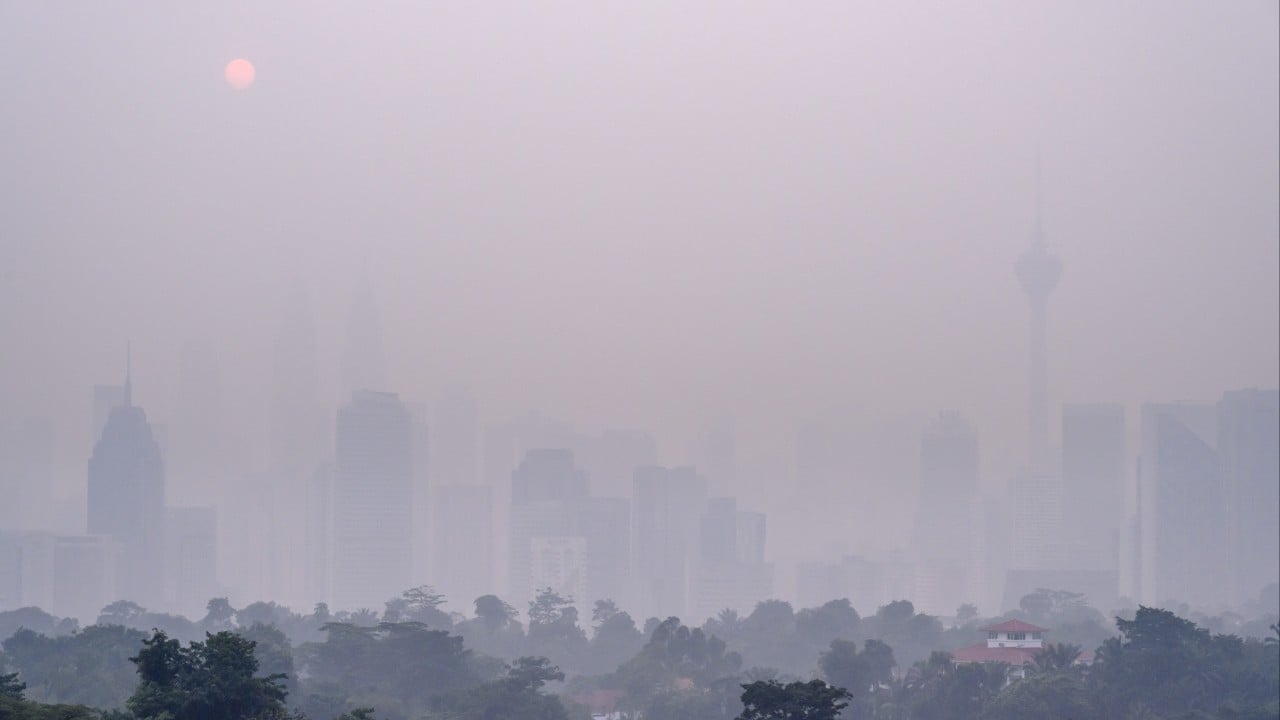 Smokescreen Politics? Malaysians Mock Indonesian Official’s ‘we Send Oxygen’ Haze Defence