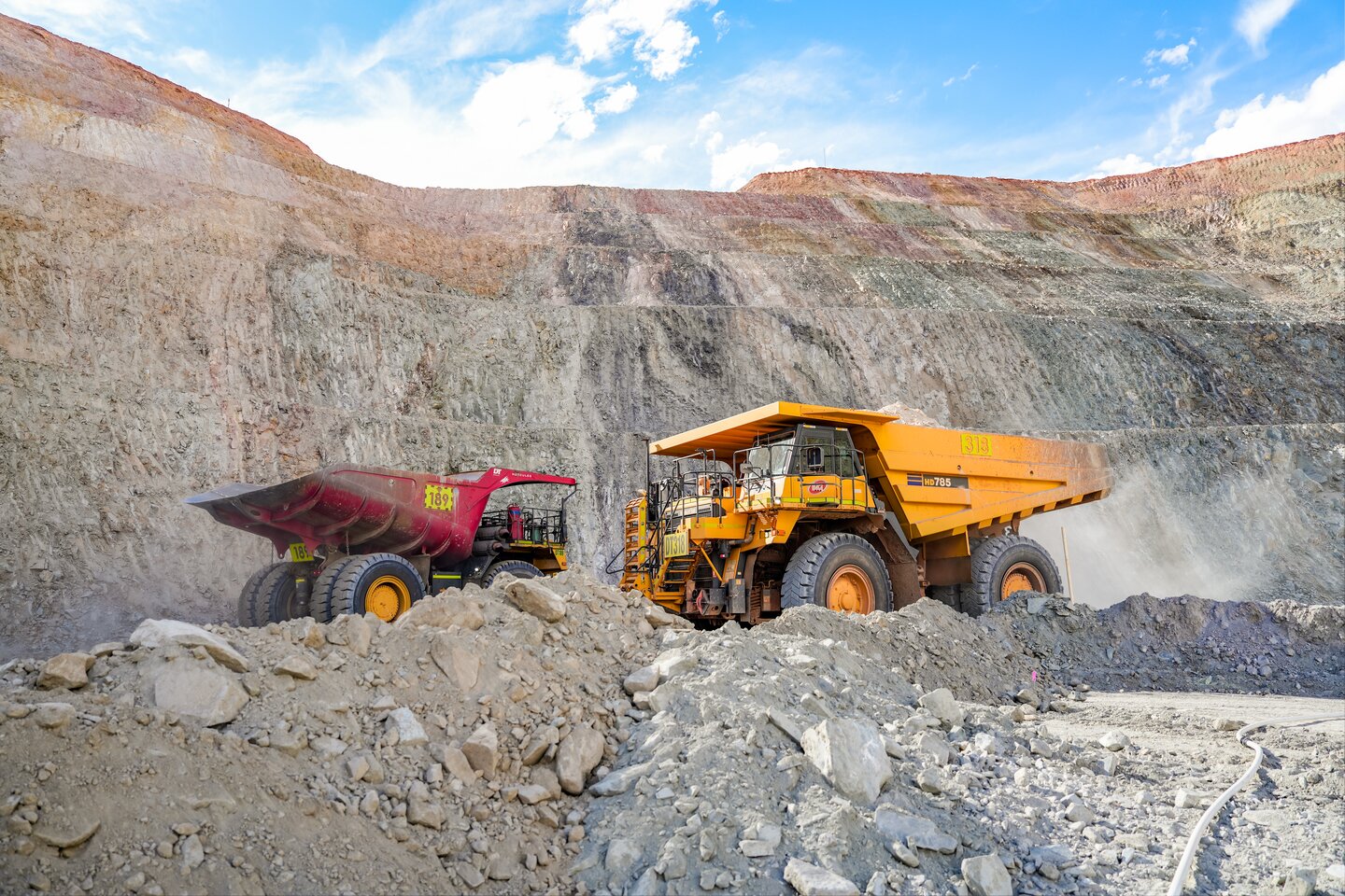 GOLD Wrap: Guidance Remains for Regis, Emerald Amid Shifting Economic Pressures