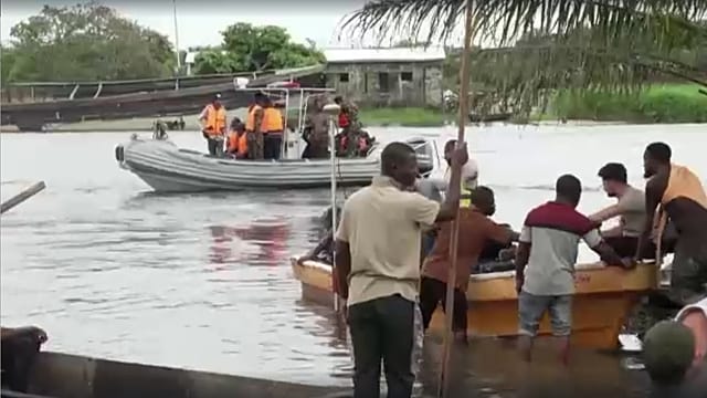 Nigeria Plane Crash Recovery Operation Faces Difficulties