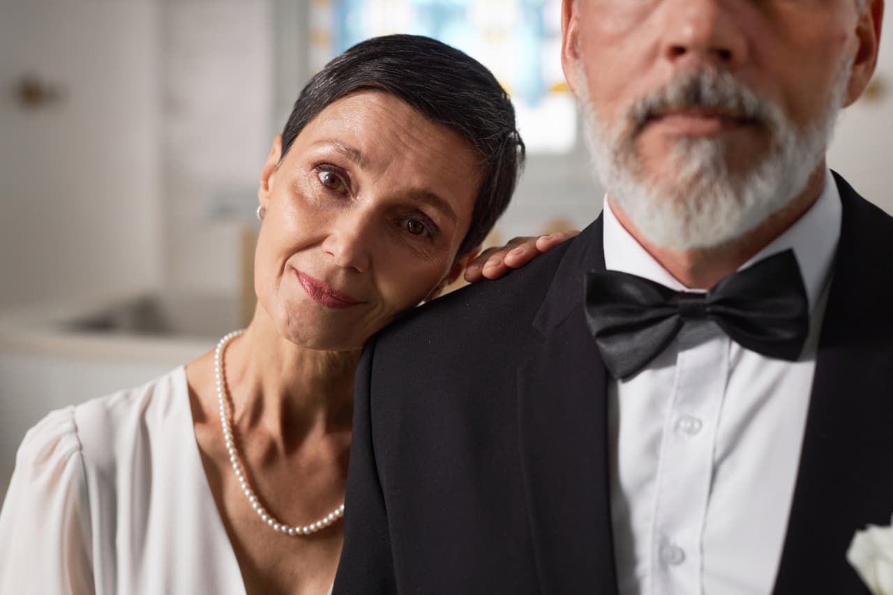 He Grew Up Wealthy’: My Husband Inherited $3 Million. He Wants a Vacation Home. I Want to Save for Retirement.