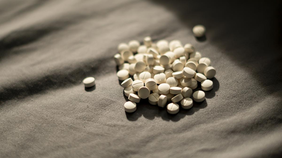 Mumbai Midnight Raid: 9,800 Psychotropic Pills Worth ₹2.53 Crore Seized in Govandi