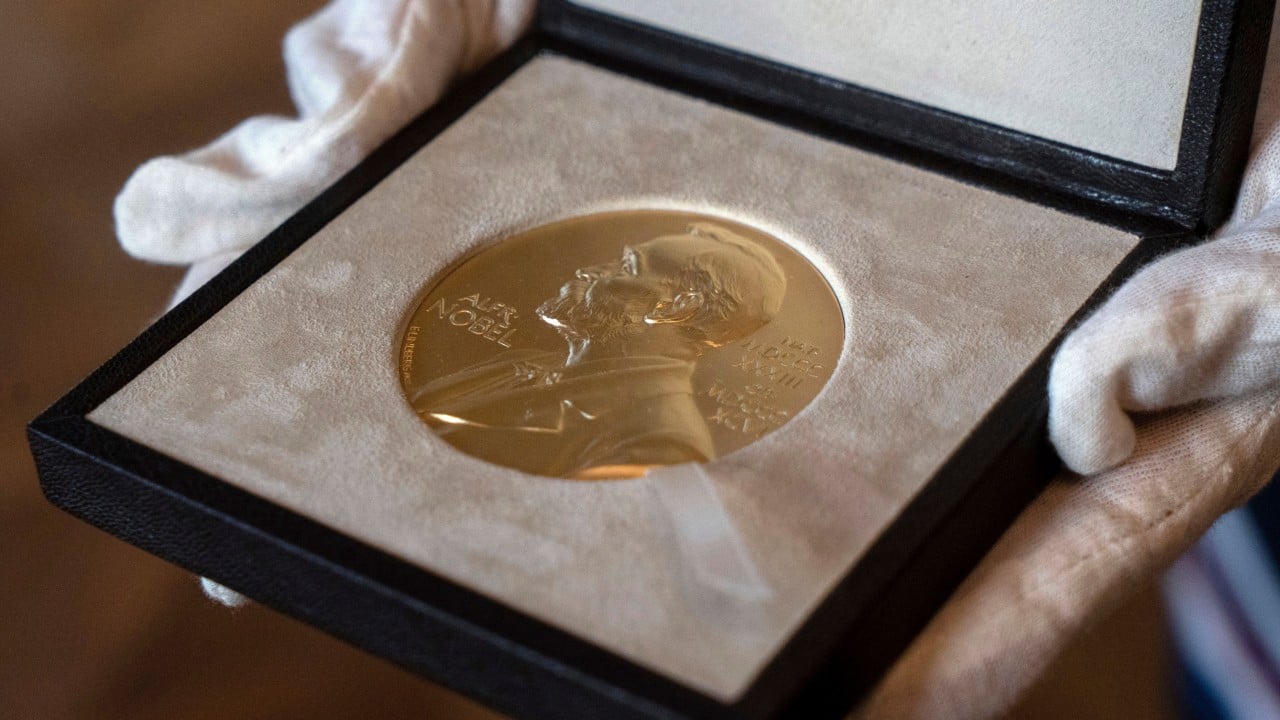 Neutrino Man’ Francis Halzen Wins Nobel Prize in Physics