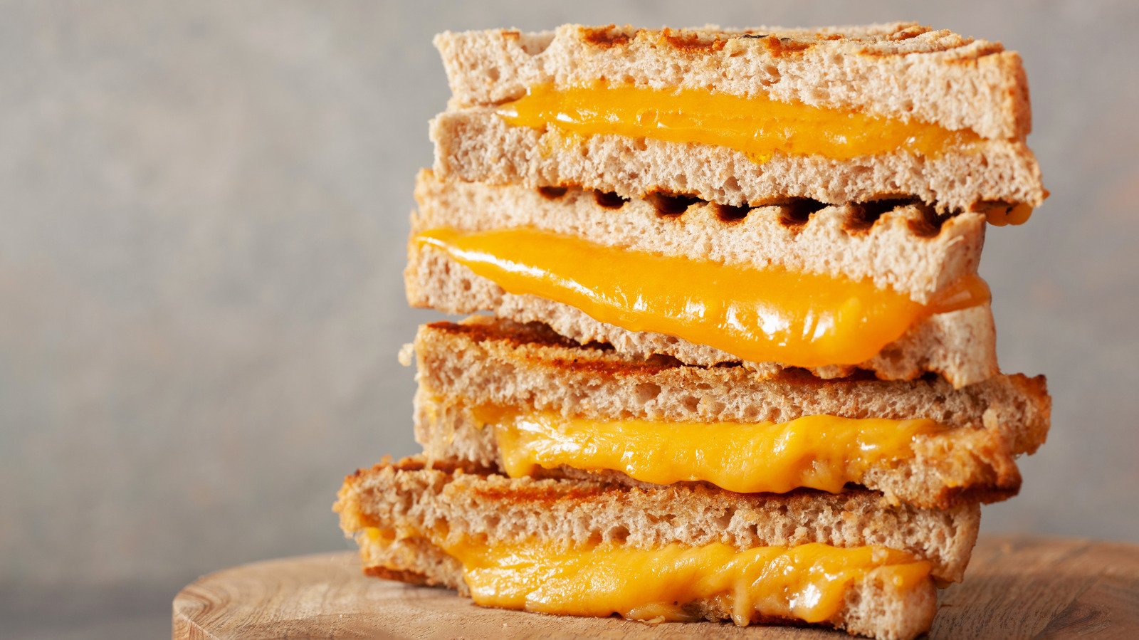 15 Best Dipping Sauces For Grilled Cheese Besides Tomato Soup