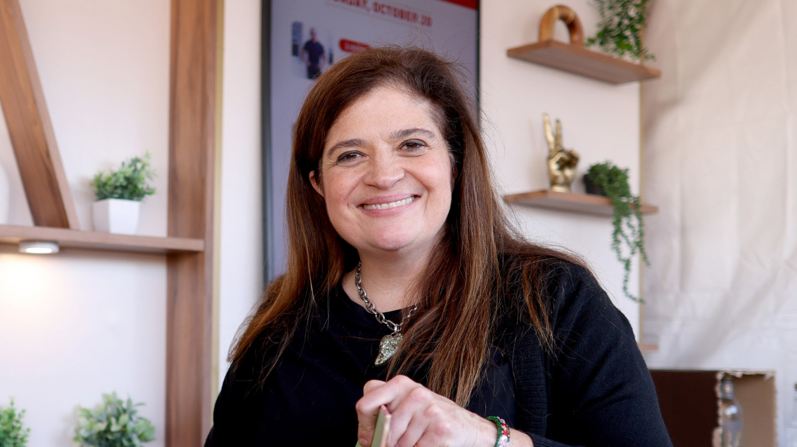 Market Developments: Alex Guarnaschelli's Tip For Unforgettable, Tender Ground Beef Couldn't Be Simpler