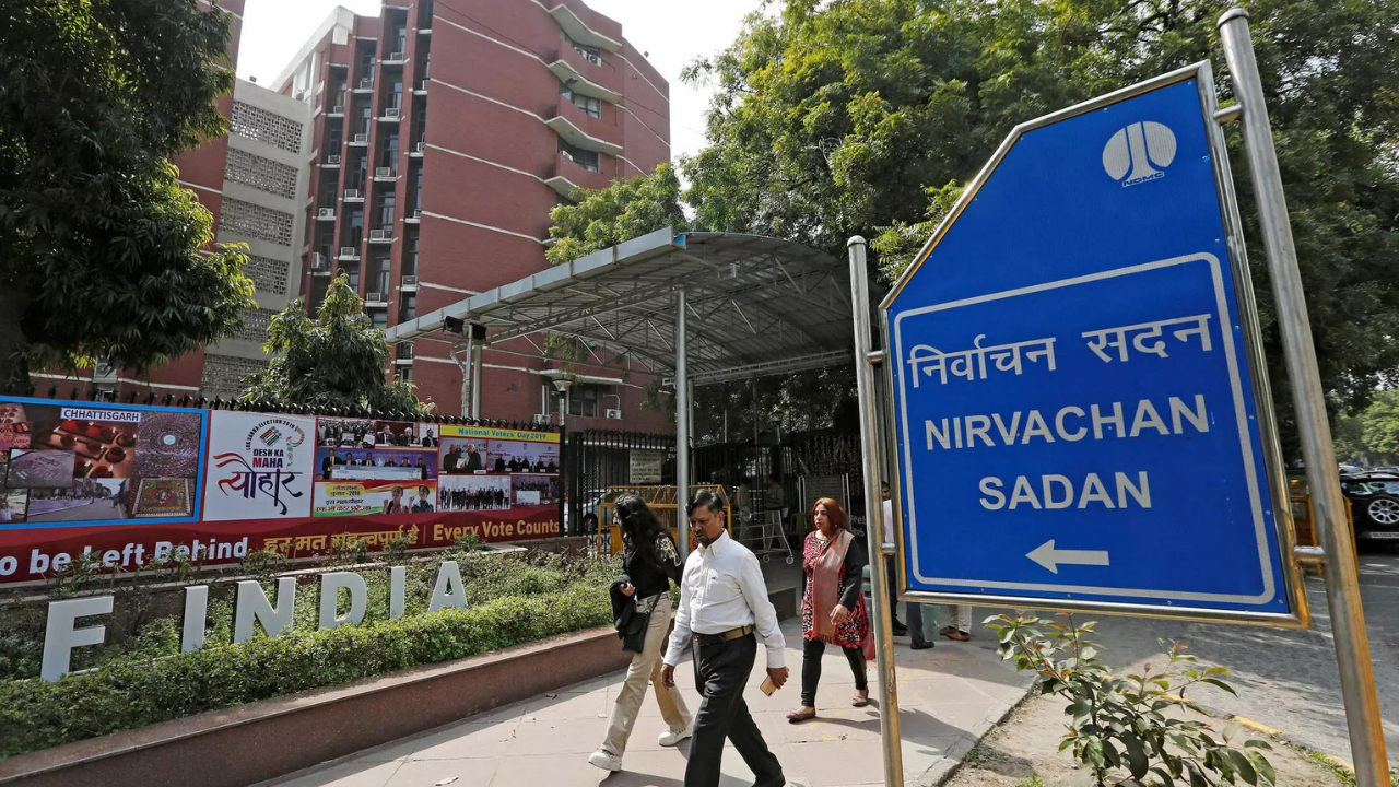 Amid Form 7 Bulk Filing Row, Election Commission Limits It to 10 Per Elector