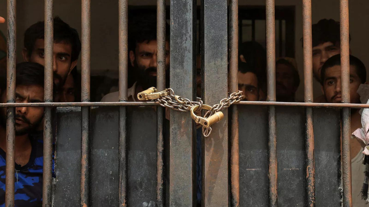 Nearly 3 in 4 Pakistan Inmates Await Trial Amid Prison Overcrowding