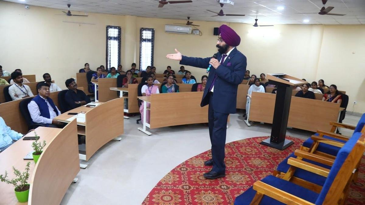 Students told to upskill for AI era