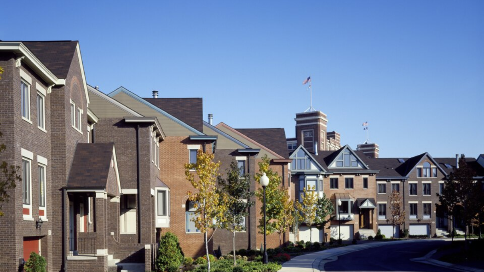 Mortgage Rates Hit 7.28% As Builders Offer Buyers a Hidden Way to Lower Borrowing Costs