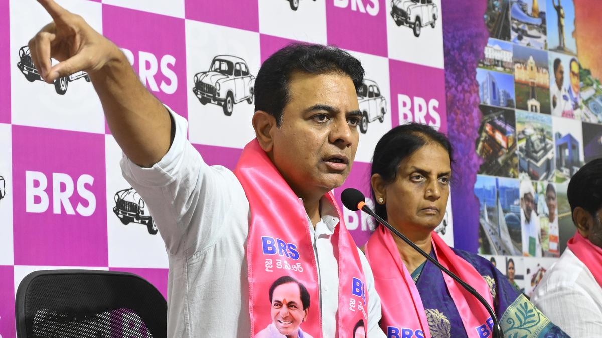 KTR Seeks Early Construction of JNTU Engineering College Campus in Sircilla