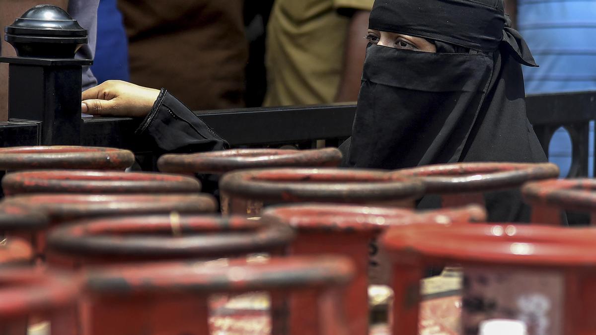 Global Perspective: No subsidised refill norm for non-eKYC LPG users comes into force