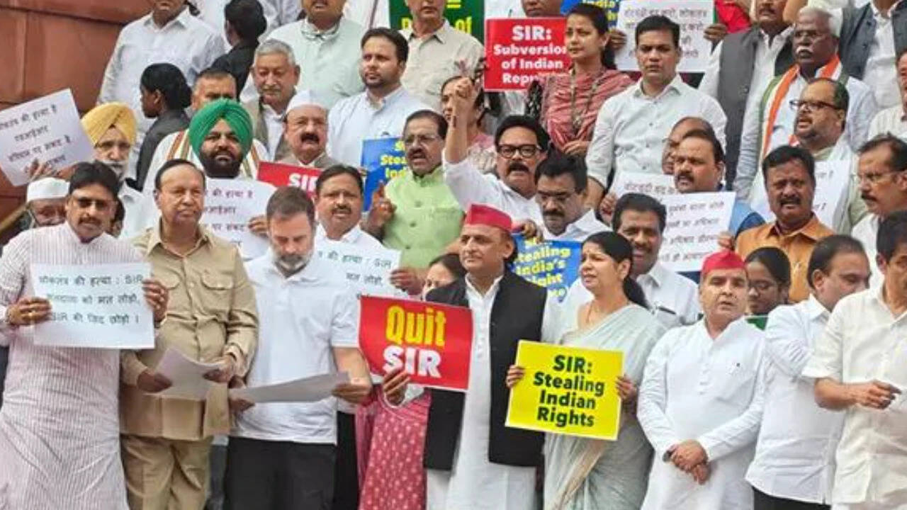 International Briefing: INDIA bloc to meet today to finalise plan for anti-SIR agitation