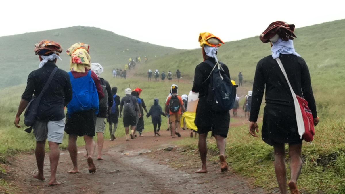 Sabarimala Night Trek Row: MLA Demands 24/7 Access, Forest Dept Warns of Wildlife Threat