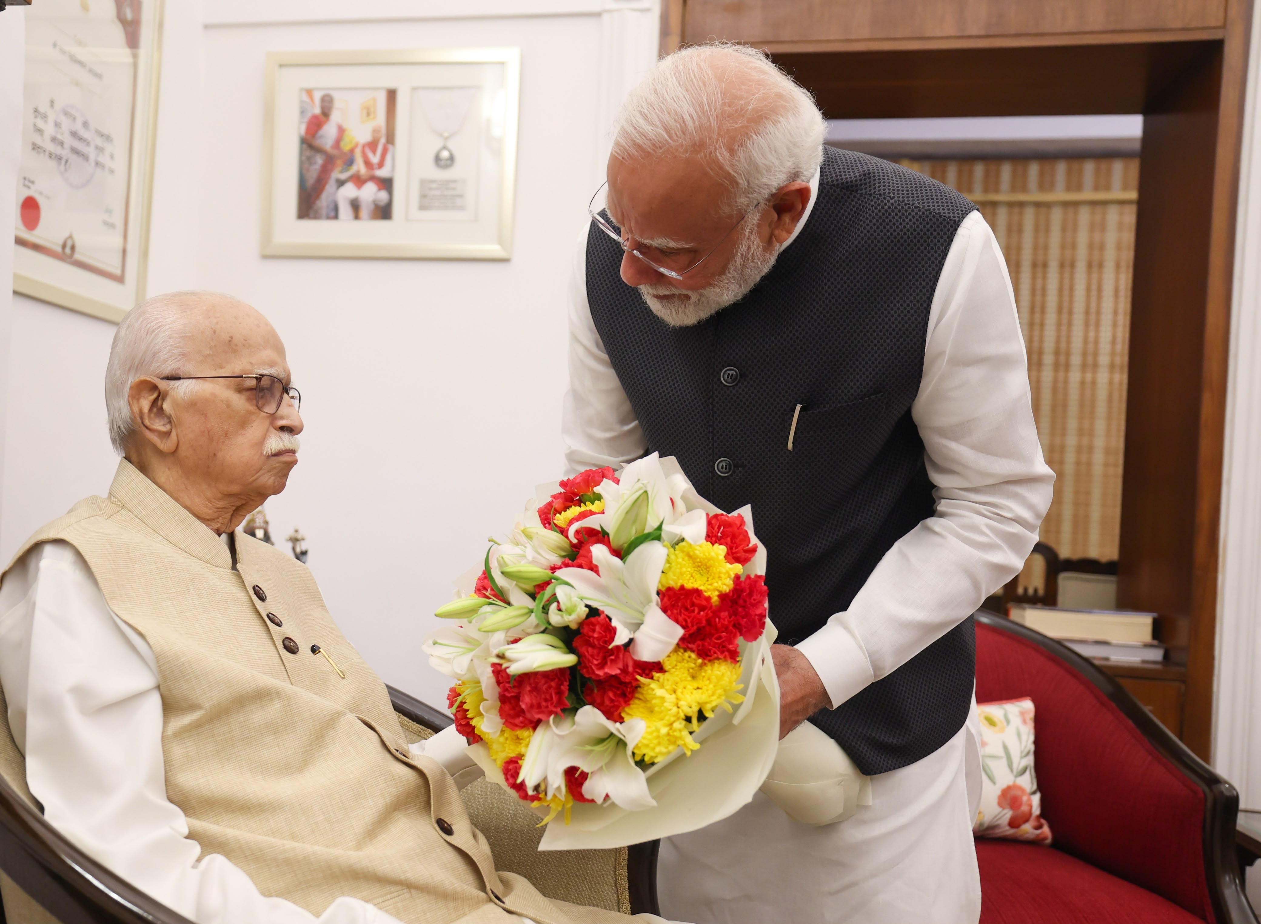 PM Modi Visits senior BJP leader Lal Krishna Advani