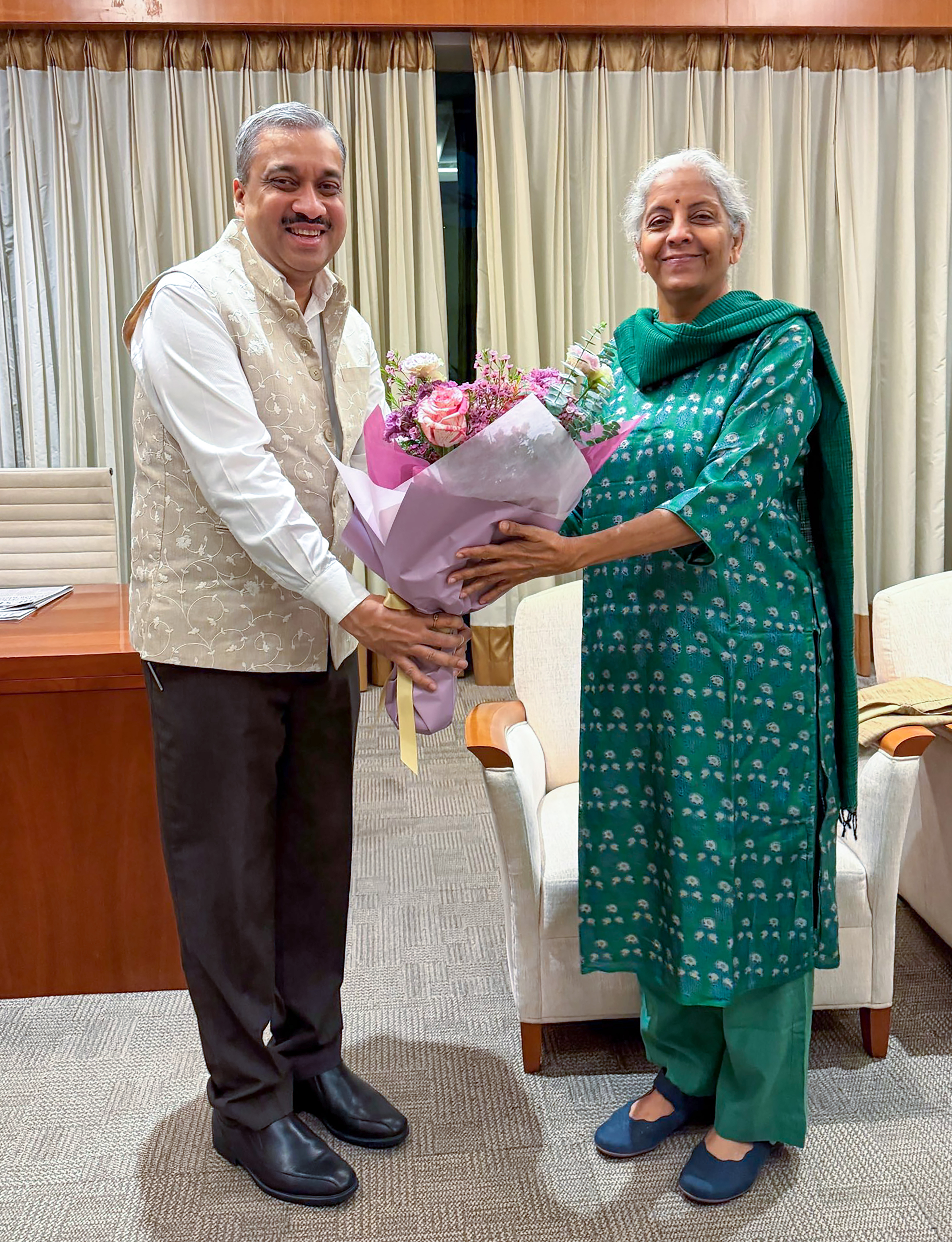 Sitharaman visits Singapore to boost investment ties