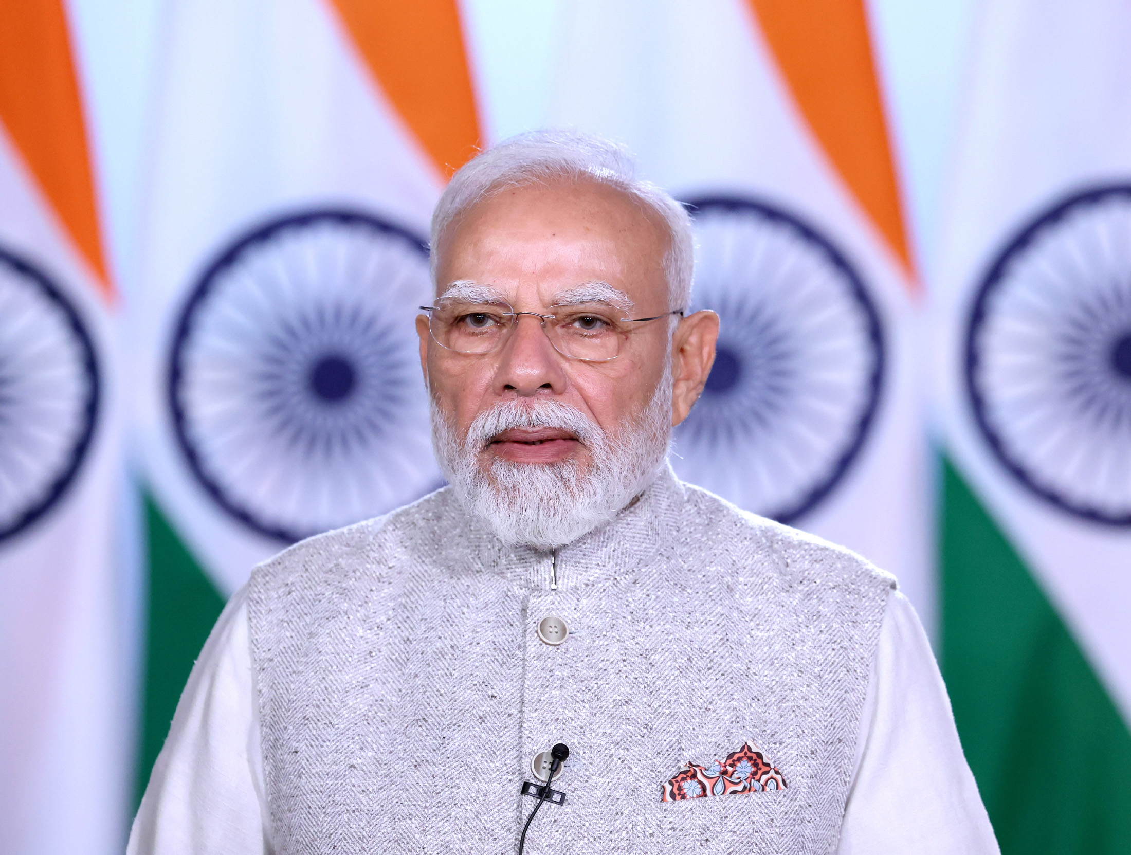 PM Modi extends greetings on Shubho Mahalaya