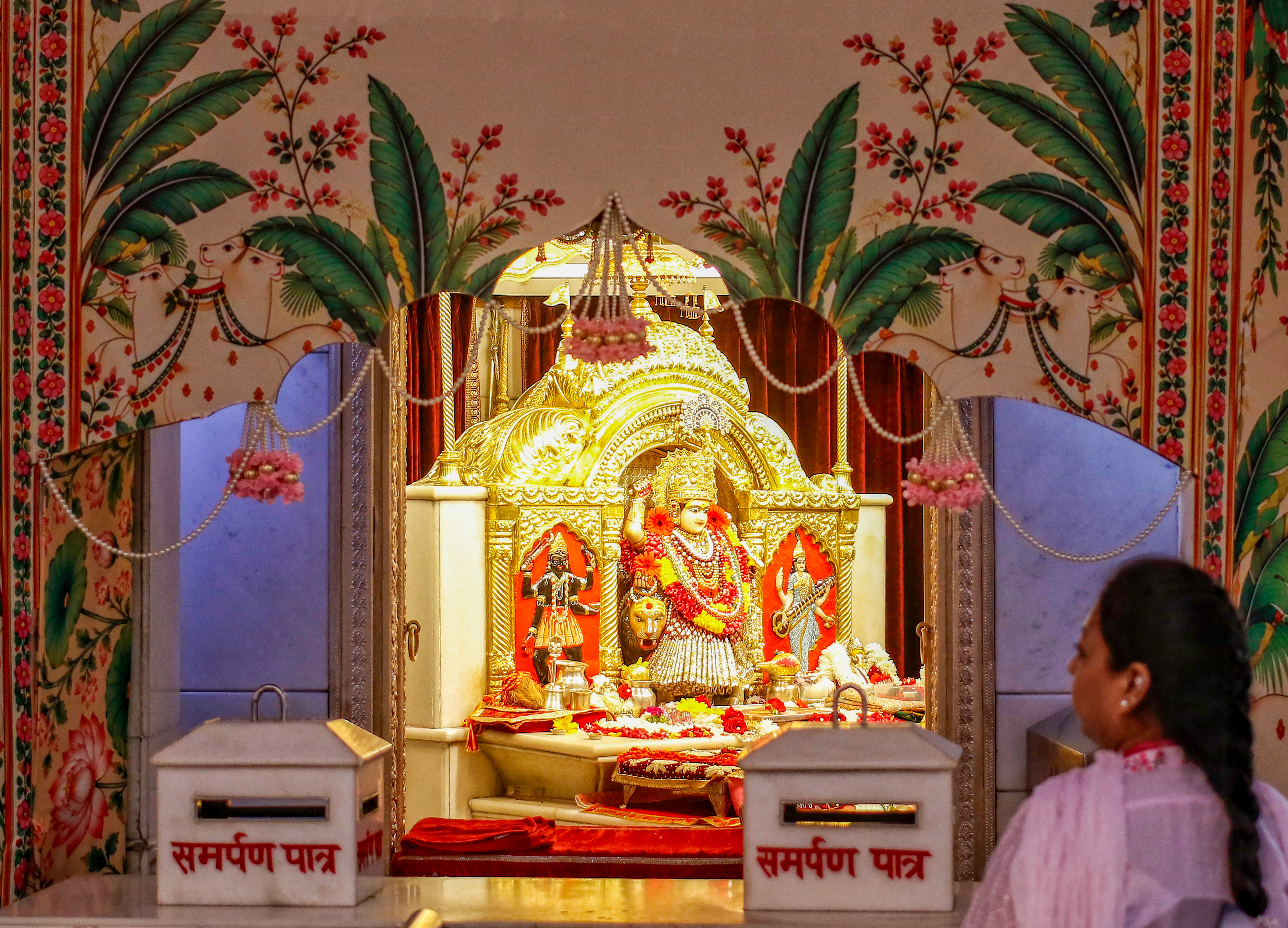 PM Modi greets nation as Sharadiya Navratri begins