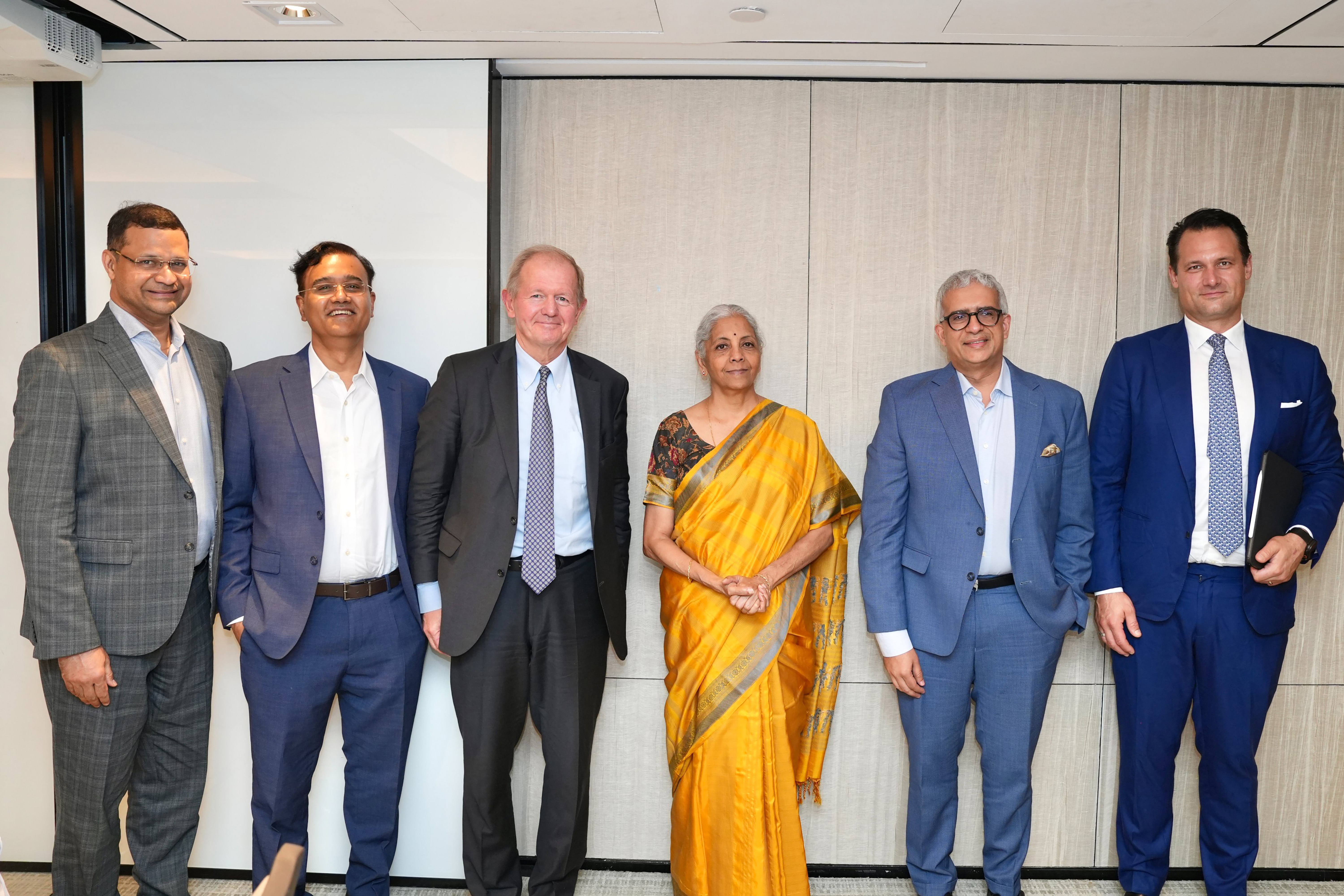 Sitharaman holds investment talks in Singapore