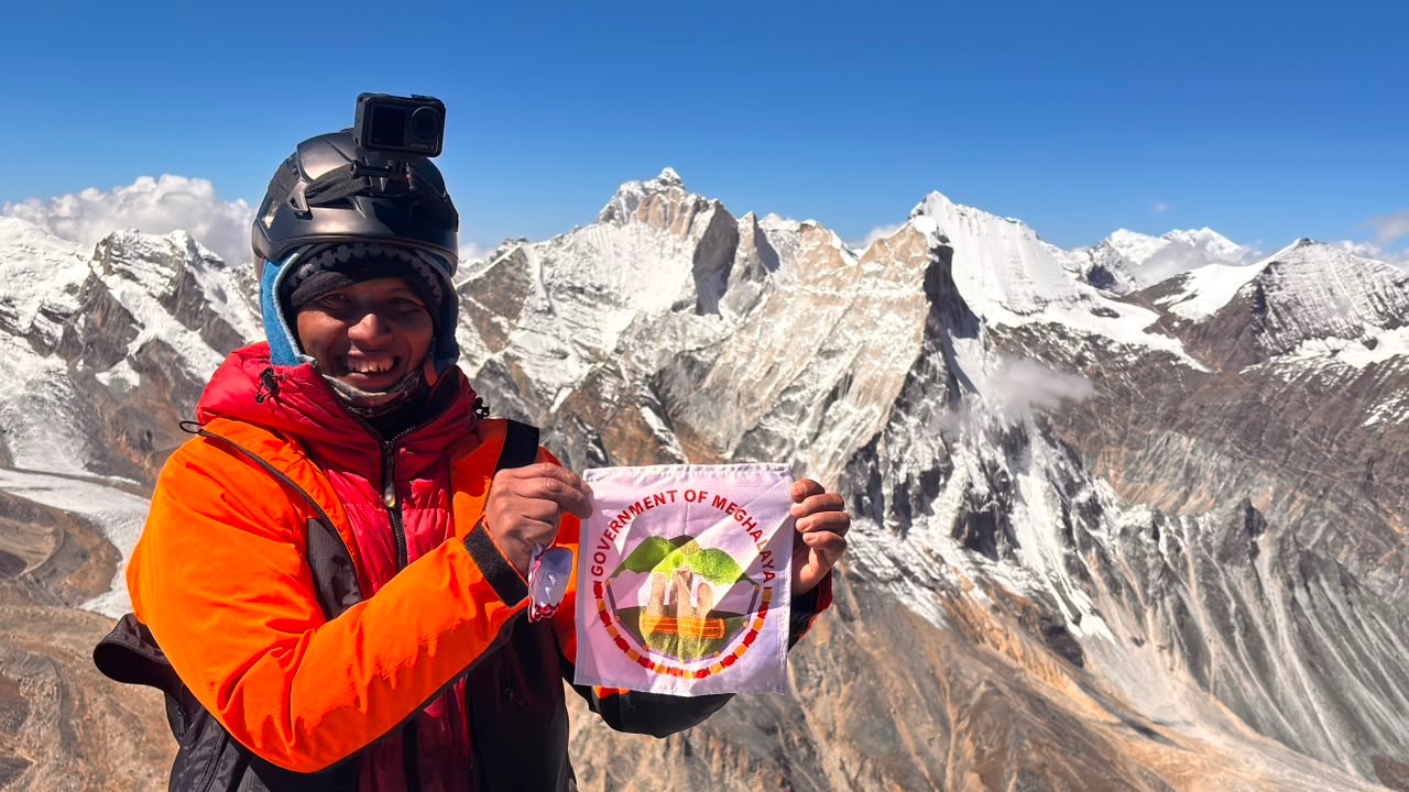 MEGHALAYA MOUNTAINEER WALLAMBOK LYNGDOH SUMMITS MT. BHAGIRATHI II